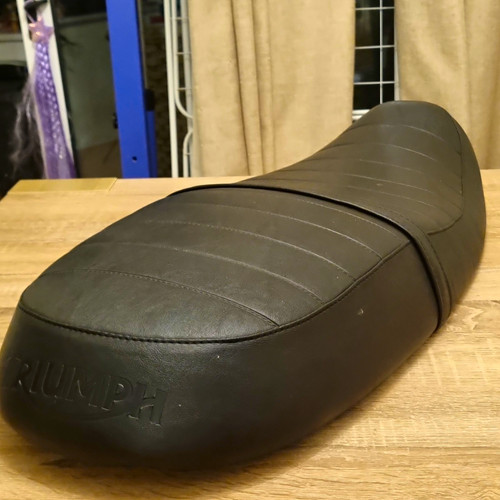 Genuine triumph bonneville - triumph,