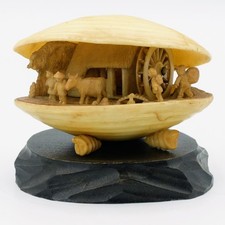 Japanese Carved Celluloid Clam