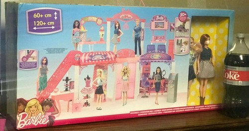 Barbie malibu mall - mall, with