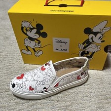 NIB Disney x Aldo True