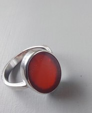 RING. Silver With Carnelian