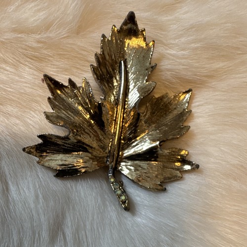 Vintage gold tone leaf - vintage,