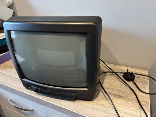 Waltham w14blk crt - waltham,