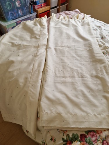 Pair drop silk effect - pair,