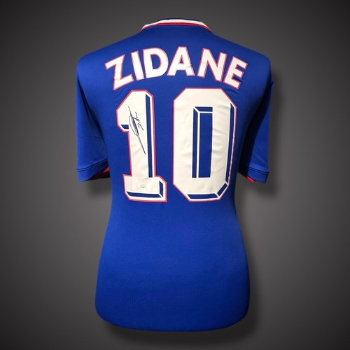 Zinedine zidane hand signed - zinedine,