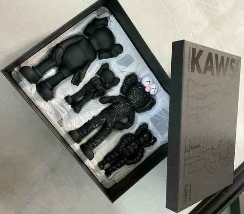 Medicom toy kaws family - toy, black