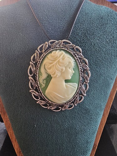 Vintage cameo pendant brooch - vintage,