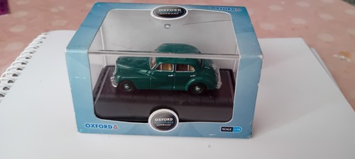 Oxford diecast morris - oxford,