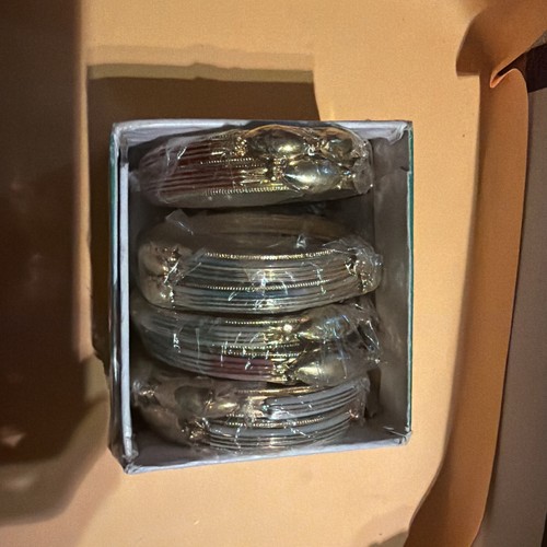 Packs glass and metal - 4, of