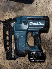 Makita DBN600 Nail Gun with
