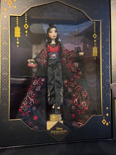 New disney store mulan - new,
