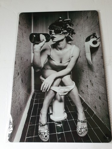 Girl toilet metal sign - on,