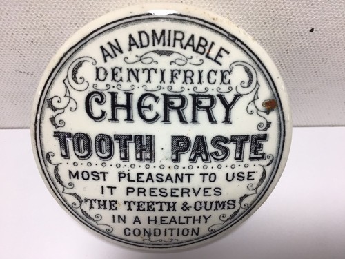 Superb dark print - print, cherry