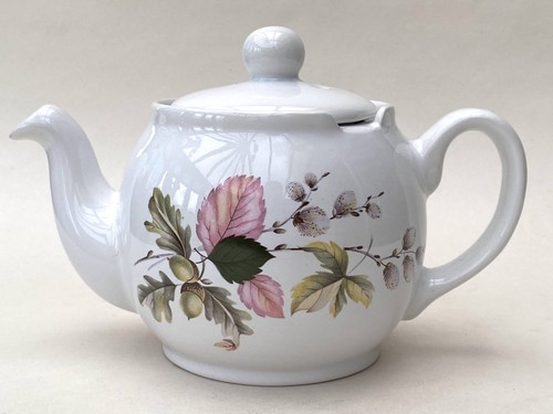 Vintage london teapot - london,