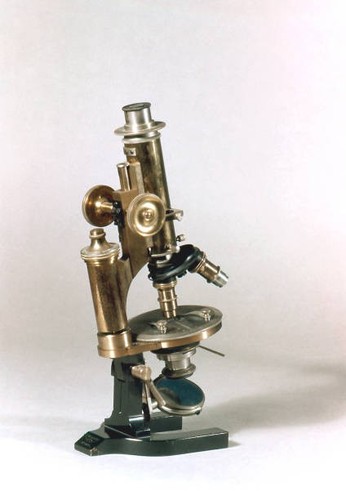 Microscope made reichert - by,