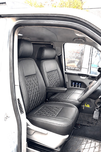 Transporter 9 seater - 9,