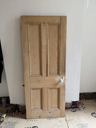 Pine doors different - 9x,