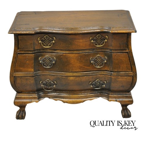 Petite vintage european rustic - petite,