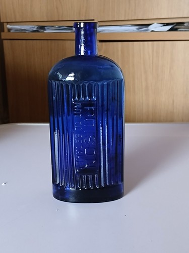 Old oval shape cobalt blue - shape,