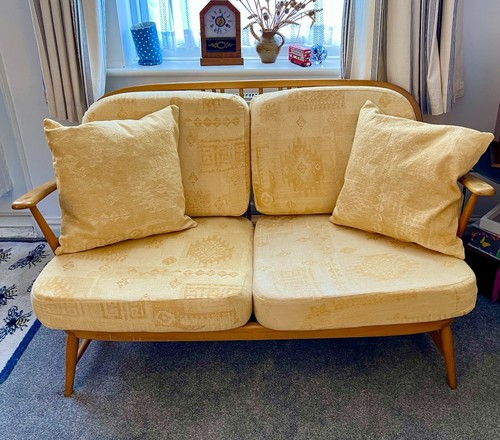 Errol windsor sofa - windsor, 20th