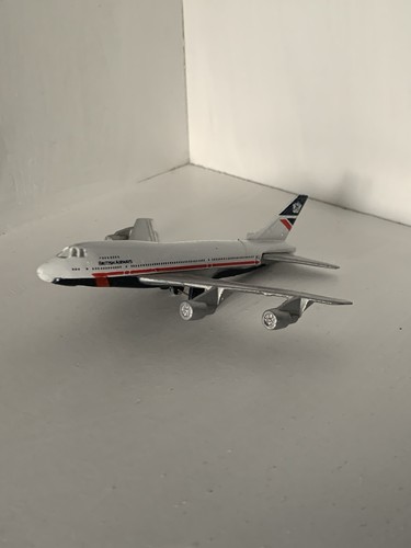 British airways boeing 747 - airways,