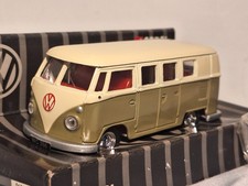 CORGI CLASSICS 1:43 VOLKWAGEN CAMPER - OCHRE & WHITE 06801