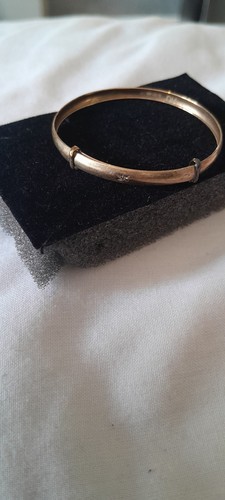9ct solid gold - , diamond