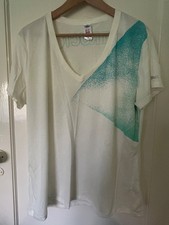 ZUMBA Fitness white instructor T-shirt, teal pattern, used GC size XXL (14-16)