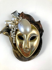 Large artisan Venetian mask