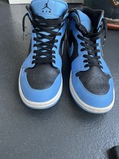 Air Jordan 1 Mid University