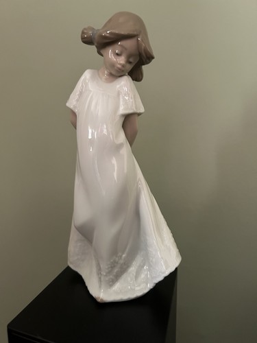 Nao lladro vintage - by,