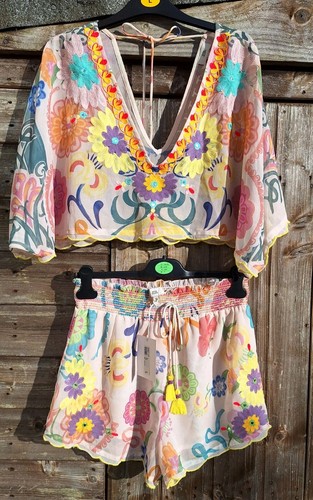 River island bright - island, floral