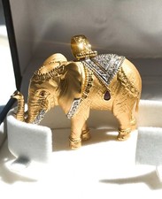 18K Gold Elephant Pendant with  Ruby