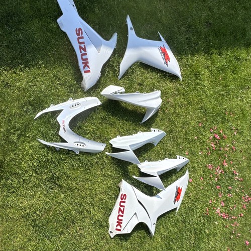 Gsxr 750 fairings - gsxr, l7