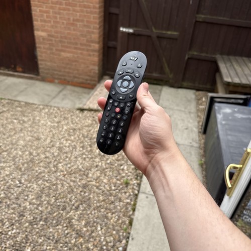 Sky remote control with - q,