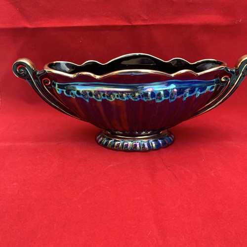 Sadler pedestal boat bowl