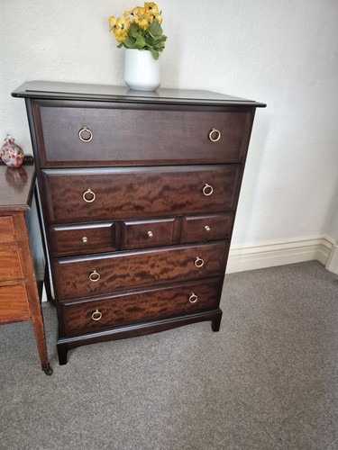 Stag minstrel bedroom