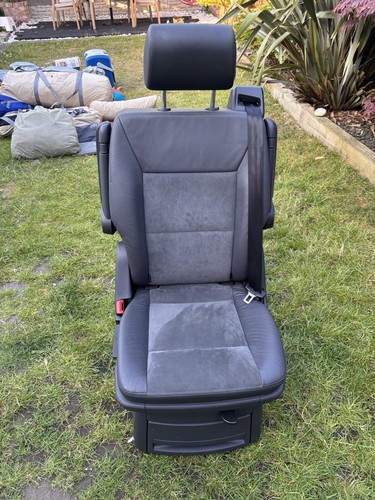 Swivel seats caravelle - vw,