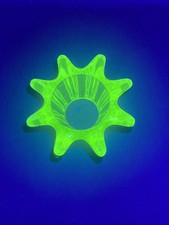 VINTAGE GREEN GLASS URANIUM