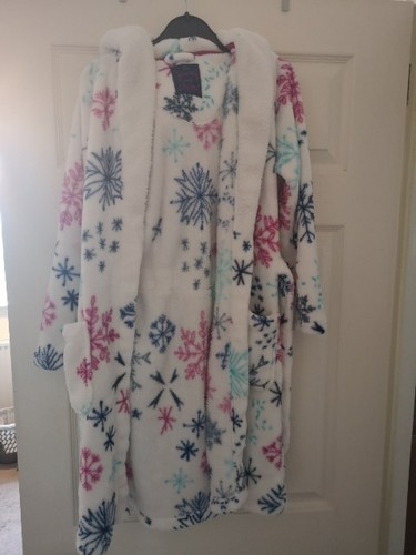 Girls dressing gown 11 - girls,