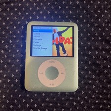 Apple iPod Nano 3rd Generation Light Green (8GB). Short Battery - Dock Use