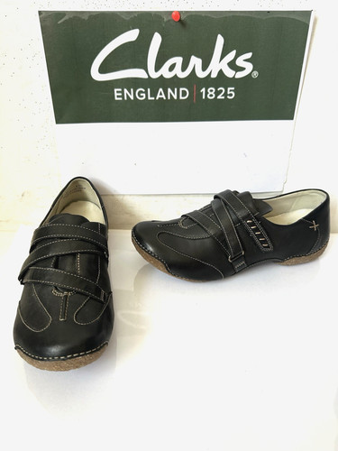 Clarks black leather shoes - black,