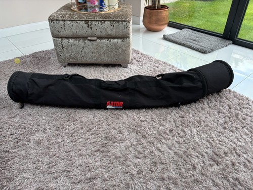 Gator case mic - case, stand