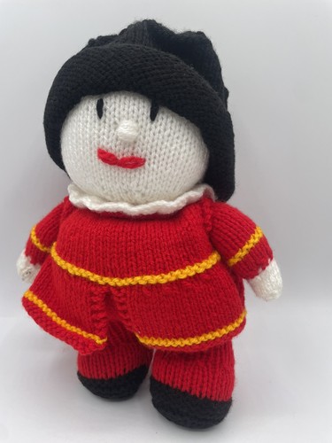Hand knitted royal beefeater - hand,