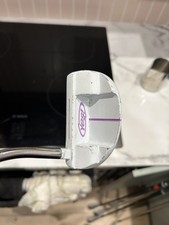 YES C GROOVE GOLF PUTTER