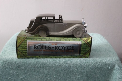 Avon silver wraith rolls - avon, rolls-royce