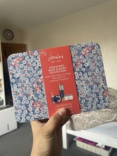 Joules Discovery Bath Body