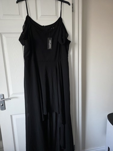 Bnwt size boohoo black - bnwt,