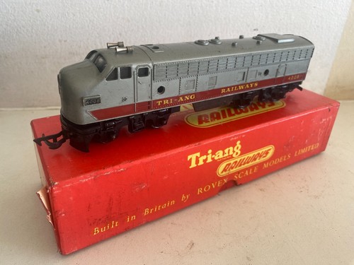 Triang boxed r57 - r57, red