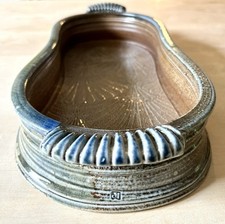 Jane Hamlyn Saltglazed Ceramics: Stunning large serving dish for use or display